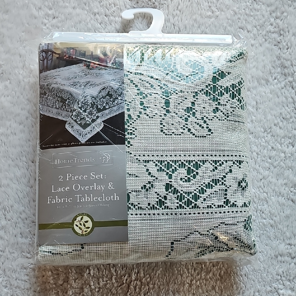 HomeTrends Lace Overlay & Fabric Tablecloth - Green and White